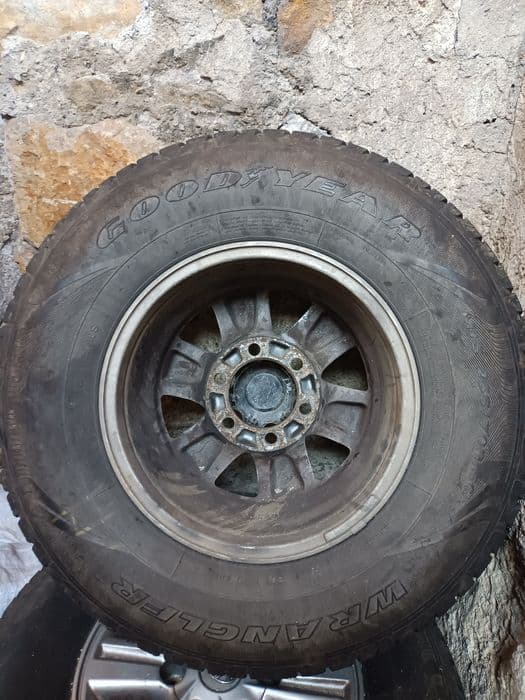 Koła aluminiowe toyota  od 2005 6x139,7.  M12 x 1,5 OC 106,1 mm ET 30