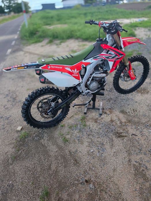 Black Week Honda CRF 250R –Gotowa do jazdy wsiadasz i lecisz!
