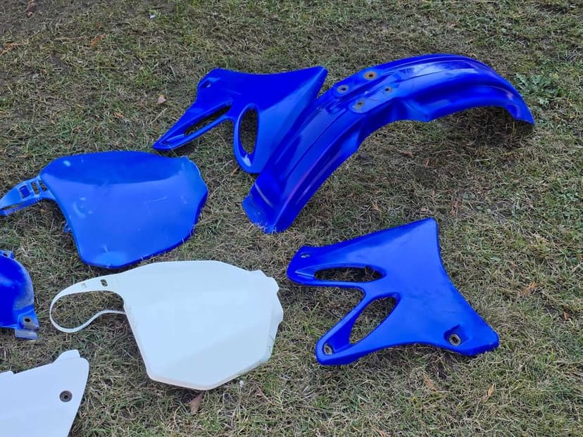 Komplet zestaw plastików Yamaha YZ 125 / 250 r. 02-05