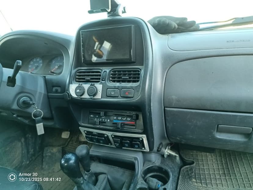 Nissan Navara D22 2.5 Diesel 136KM - 2002 r