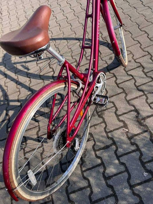 Rower miejski Electra Loft 7D EQ Step-Thru bordowy