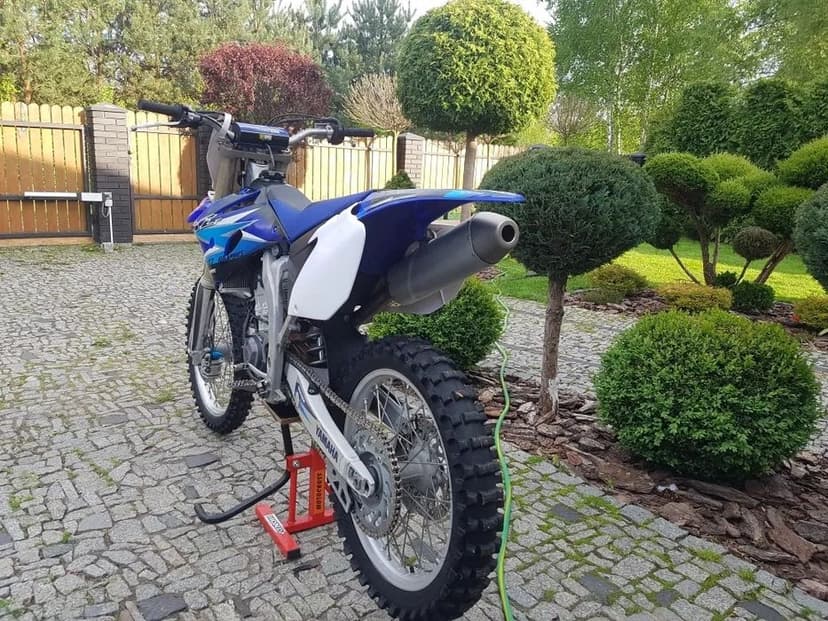 Yamaha YZF 250 • 2006r • 175 mth • Stan bdb