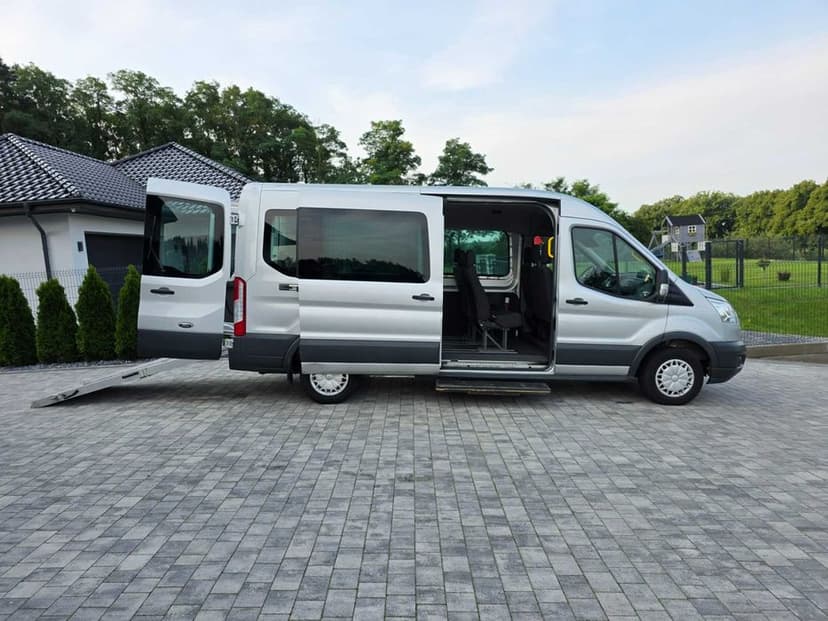 Ford Transit Trend 9 Osobowy Przewóz Osób Niepełnosprawnych Kamper