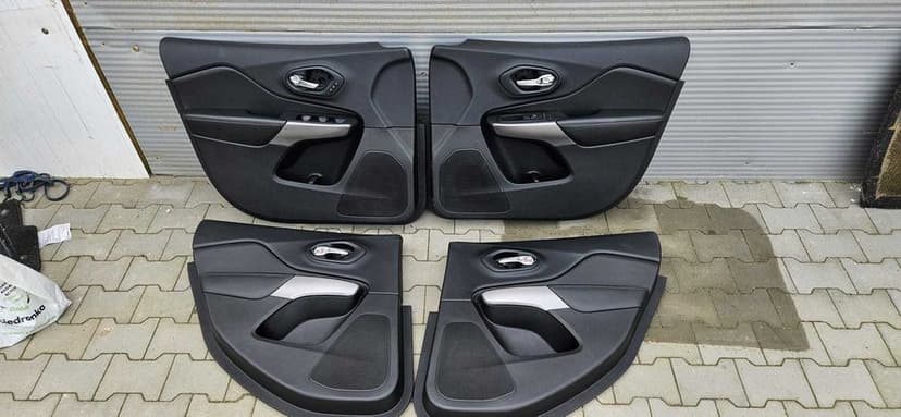 fotele kanapa komplet tapicerka Jeep Cherokee KL 19r