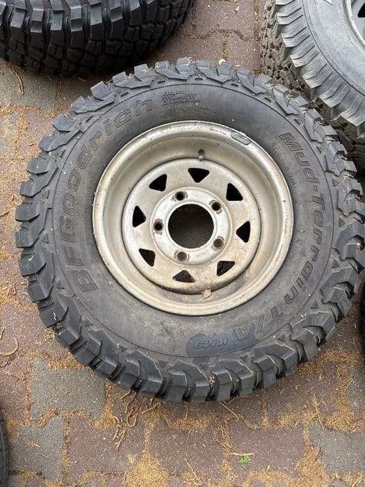 Land Rover Defender MT 235/85/16 Super komplet