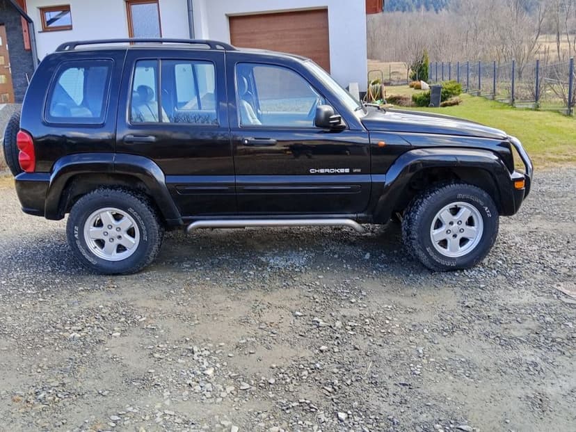 Jeep KJ 2.8 CRD 150KM 2003 r.