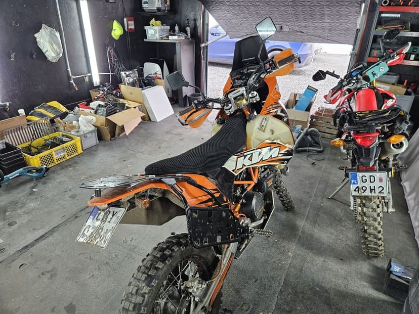 KTM 690 Enduro R hard adventure RALLY RAID