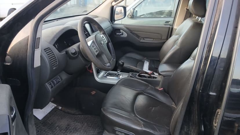 Nissan Navara D40 3.0 V6 uszkodzony silnik panewka