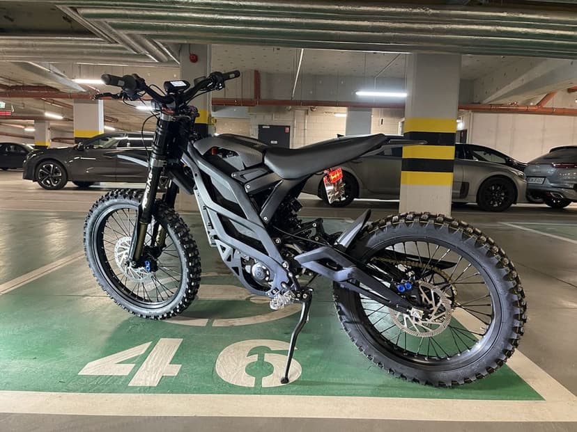 Nowy Ventus One Plus V1+ 28kW 130km/h E-bike pogromca Surron Talaria