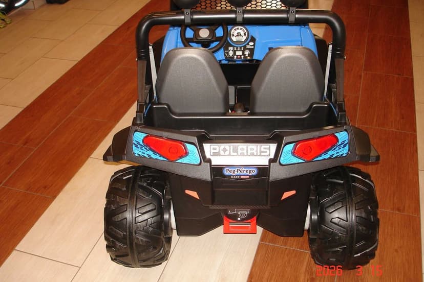 Peg Perego Polaris Ranger RZR 900 12 V pojazd na akumulator dla dzieci