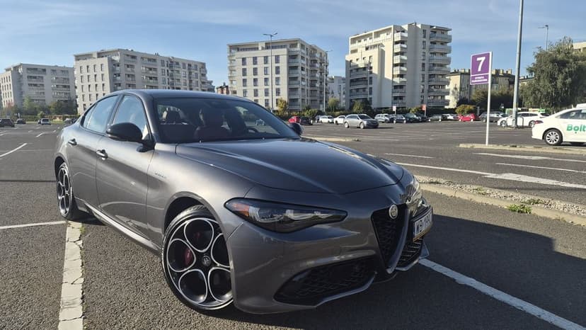 Alfa Romeo 2024r Giulia Q4 veloce 2.0T 280KM