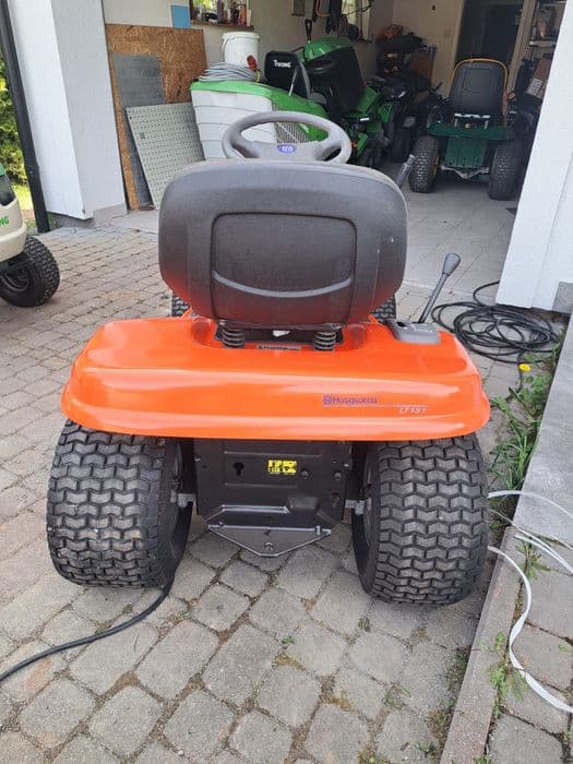 Husqvarna LT 151