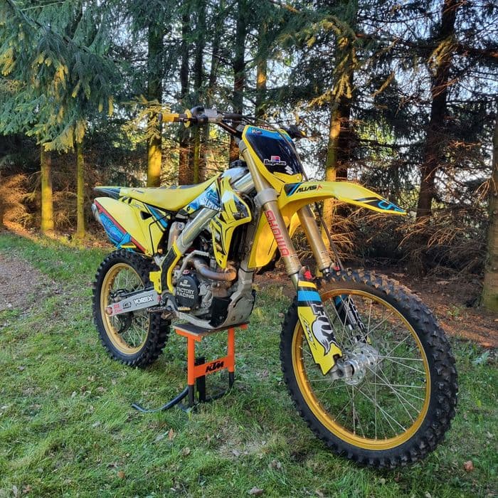 Suzuki RMZ 250 HGS Zamiana