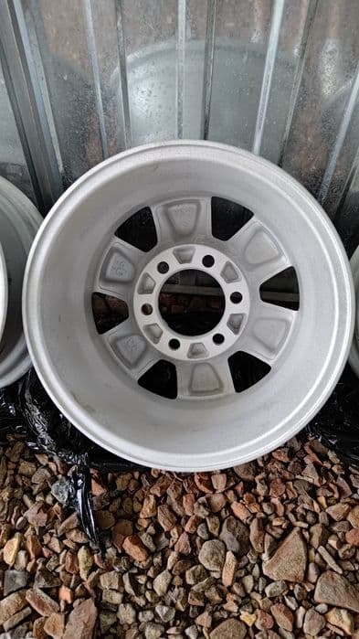 Felgi aluminiowe 6x 139.7 15" 7j Toyota Hilux Patrol Pajero Land Cruiser