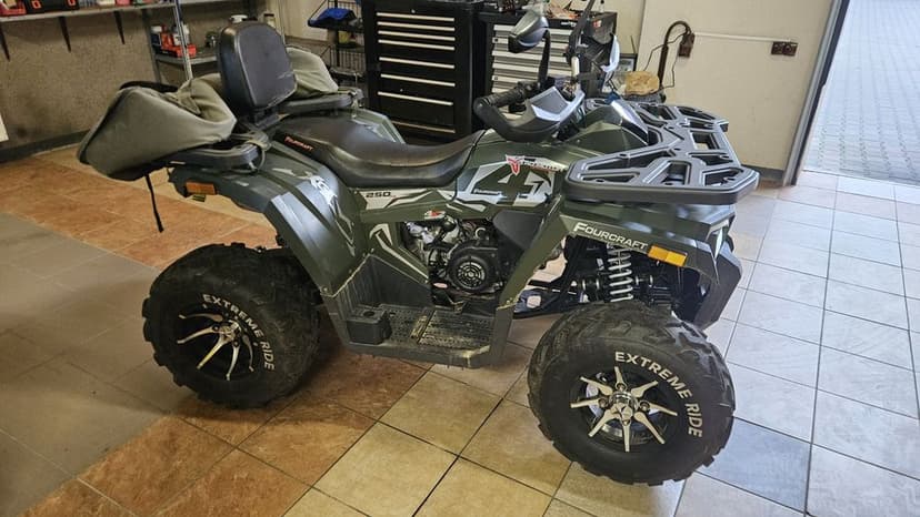 Quad 250cm mały przebieg ledy