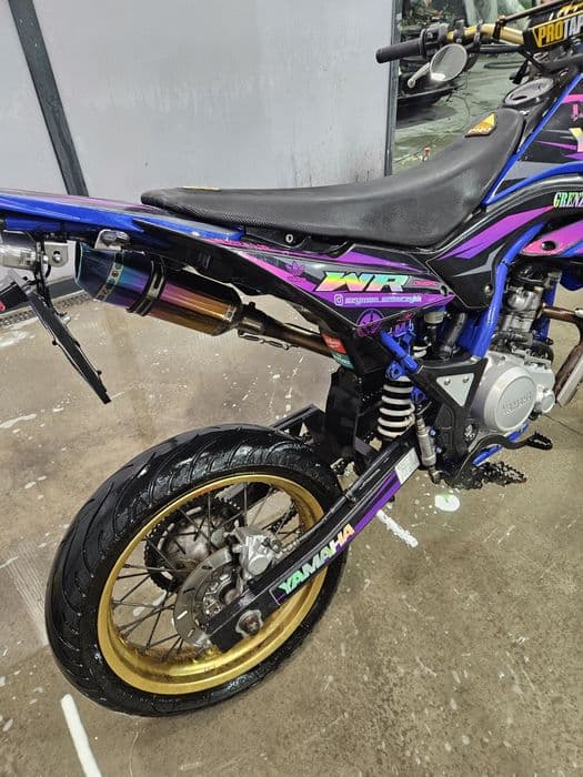 Yamaha WR 125 kolorowa porobiona