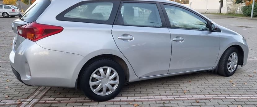Toyota Auris 1.4 D4D Zamiana