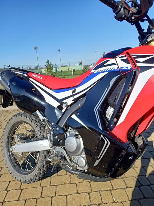 Honda crf250 rally 2017r zadbana niski przebieg