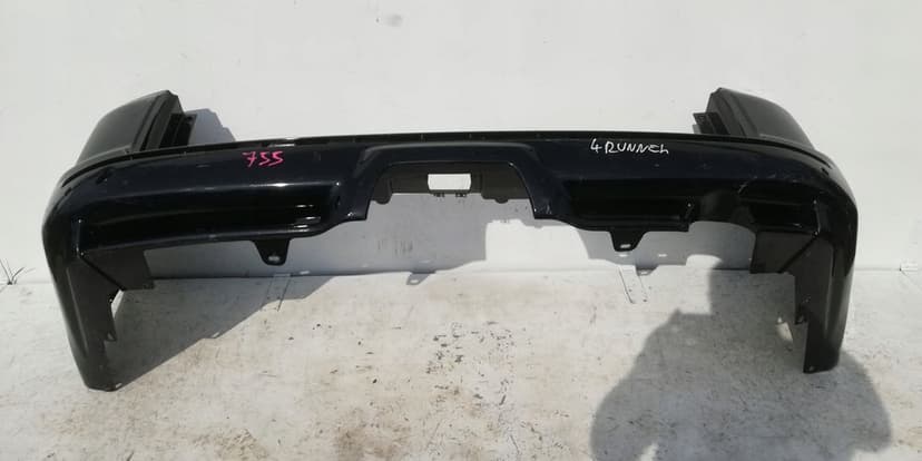 toyota 4runner 10- zderzak tylny tył