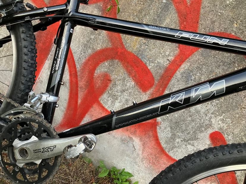 KTM Ultra Fun custom made 11 kg - Manitou Mars XT, Sram X9 - 17 cali