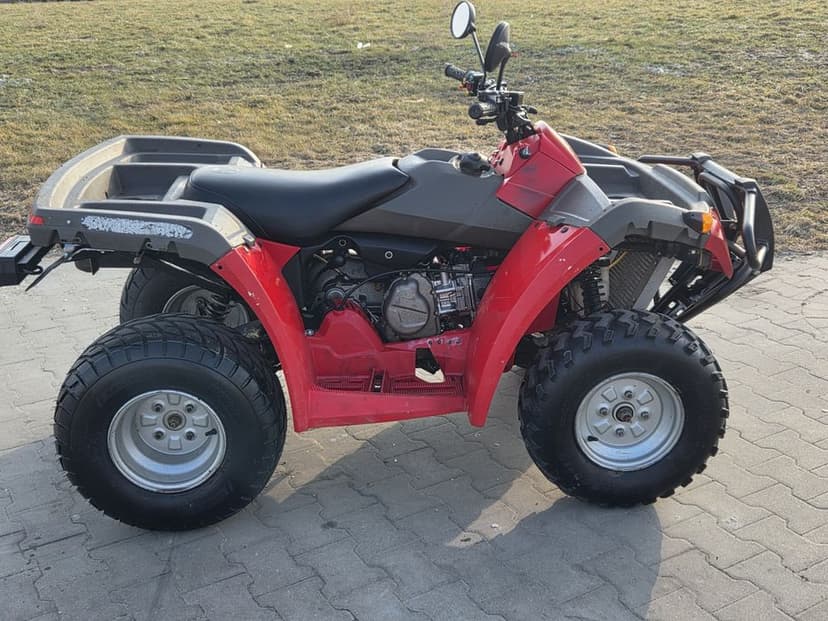Quad Can-Am Bombardier 200