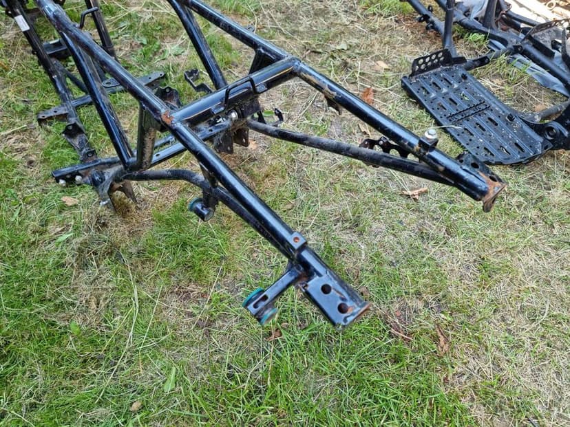 RAMA HONDA TRX 420  500 części silnik wał kartery dyfer wahacz magneto