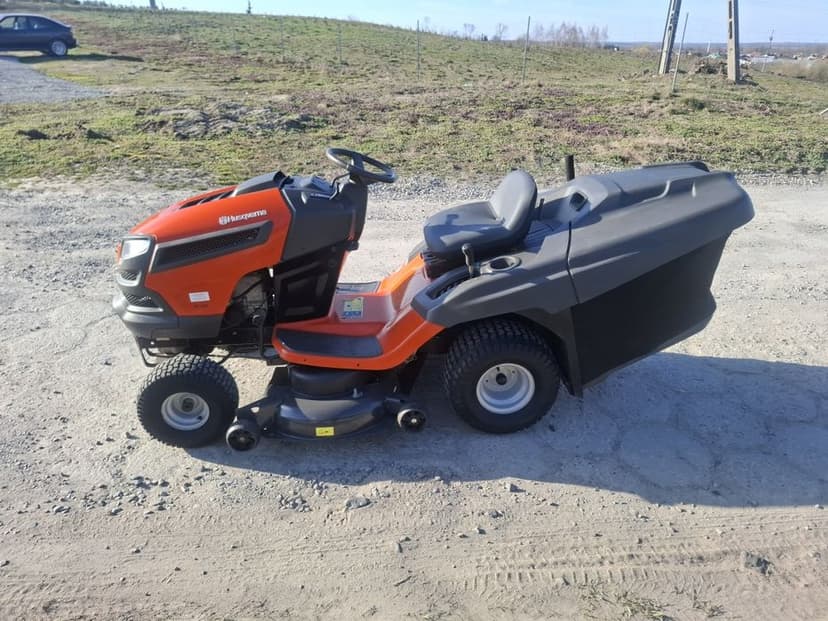 Traktorek kosiarka HUSQVARNA TC 142   20 km briggs&stratton dwa cylind