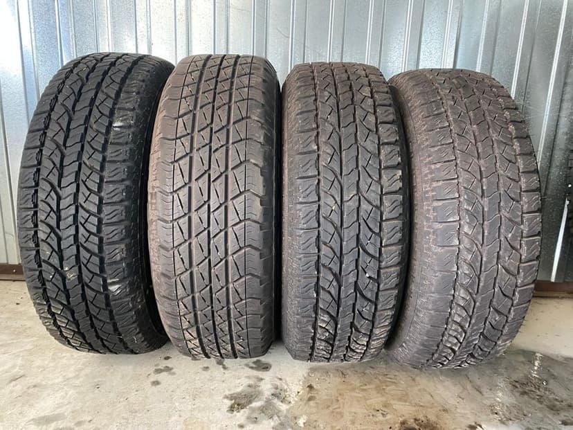 Kolo opony felgi jeep cherokee zj 225 70 r16 zapasowe zapasowe