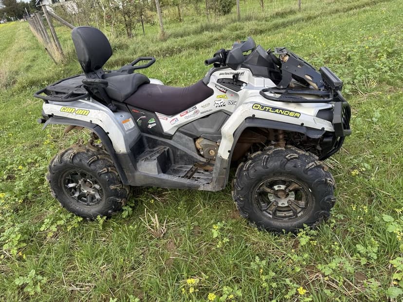 Quad can am outlander 650 4x4