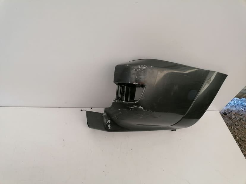 Toyota Hilux Surf 4runner narożnik zderzaka prawy tył tylny zderzak