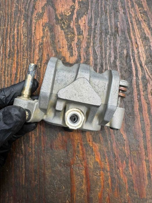 nissin zacisk przod przedni hamulca yamaha yzf yz 125 / 250 / 450