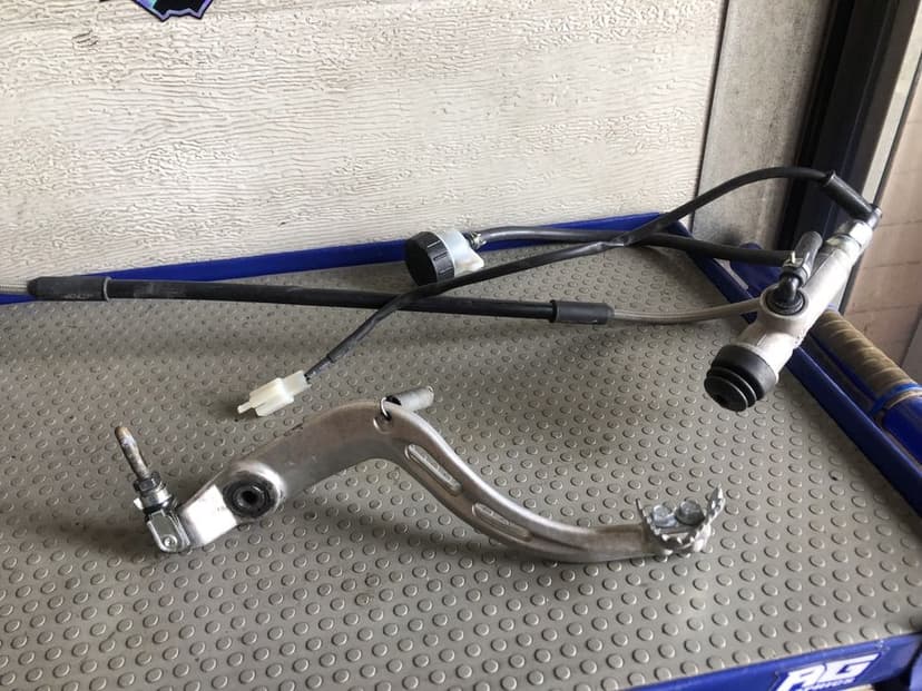 Układ hamulcowy beta rr 50 125 pompa zacisk