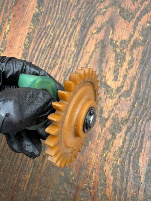 pompa wody Suzuki LTZ 400 r 03-18 wirnik walek chlodnicy