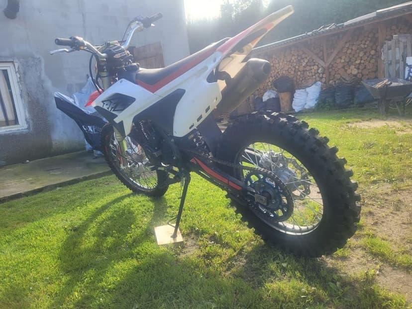 Sprzedam crossa stan dobry