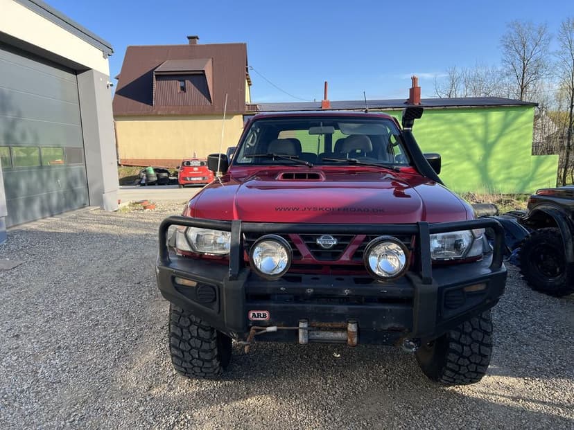 Nissan Patrol Y61 2.8 TD