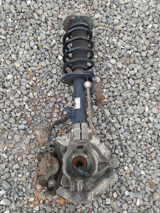 land rover discovery sport zwrotnica macpherson prawy fk72-18045-ac