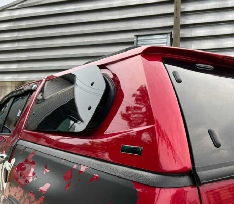 Zabudowa paki HardtopToyota Hilux Revo 2015+ Szyby Uchylne