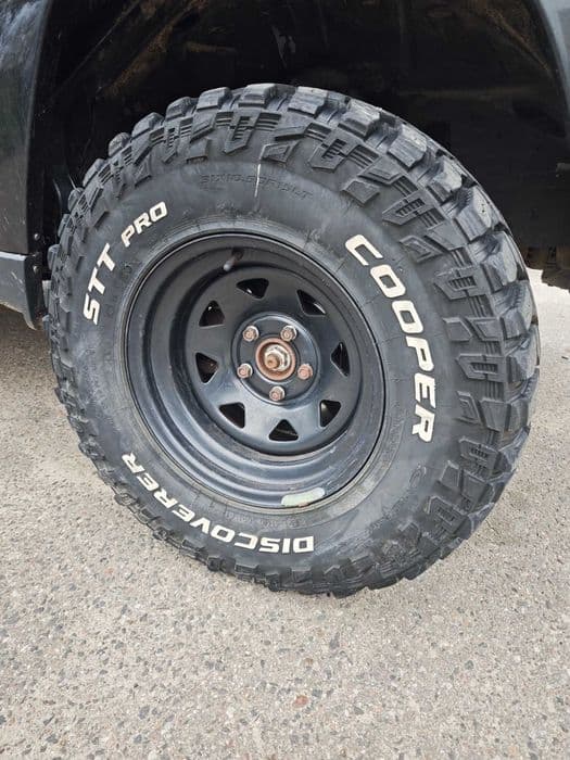 Koła JEEP Cherokee XJ / KJ / KK opony COOPER STT PRO 31 cali
