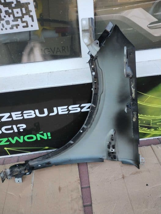 Błotnik przedni prawy Land Rover Discovery Sport