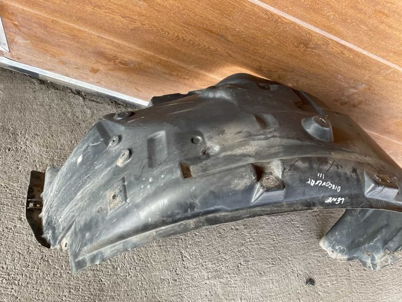 Nadkole Lewy Przód Land Rover Discovery III