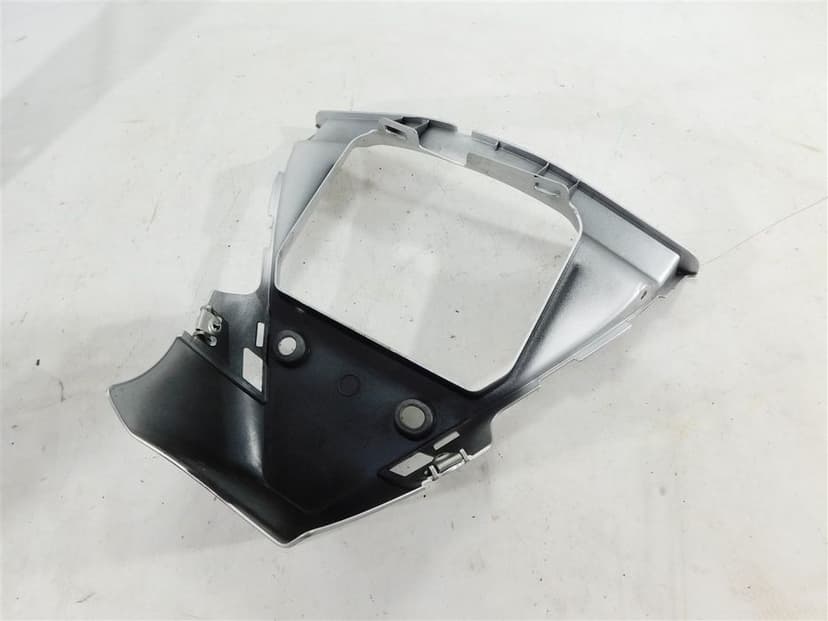 PŁUG PLASTIK OWIEWKA YAMAHA YZF-R1M RN32 15-20 U-11 2CR-2836M-00