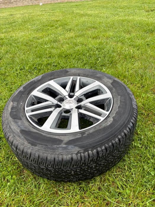 Koła Toyota Hilux komplet 4 szt.