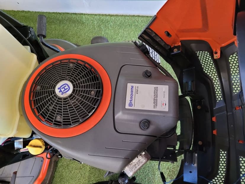 Traktorek kosiarka Husqvarna pompa oleju V-twin