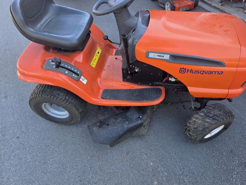 Kosiarka husqvarna lt152