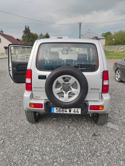 Suzuki jimny 1.3 benzyna klima 74000 km 4x4 rama zdrowa
