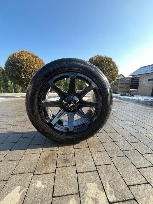 Felgi aluminiowe + opony 275/50 R20 – Ford Ranger 2024 – komplet