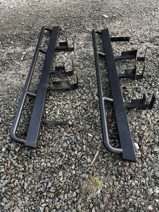 Progi stalowe Nissan Patrol long Y61 gu4