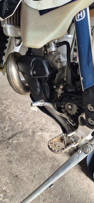 Sprzedam husvwane 300te full fmf sprzęgło reklusa  cena do końca miesi