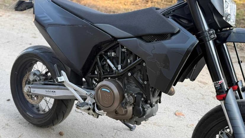 Husqvarna 701 Supermoto