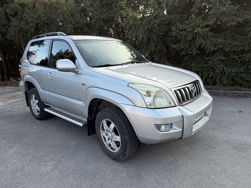 Toyota Land Cruiser 120